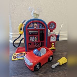 Disney Jr Mickey Mouse Roadster Racers Gas Station Playset